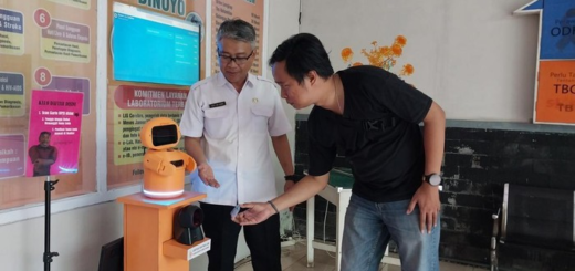 Puskesmas Dinoyo, Kota Malang mempunyai fasilitas kesehatan (faskes) yang memanfaatkan robot dengan kecerdasan buatan atau artificial intelligence (AI) untuk memberikan pelayanan.